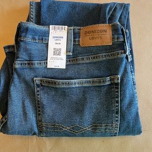 Denizens slim straight jeans size 38x30 NWT